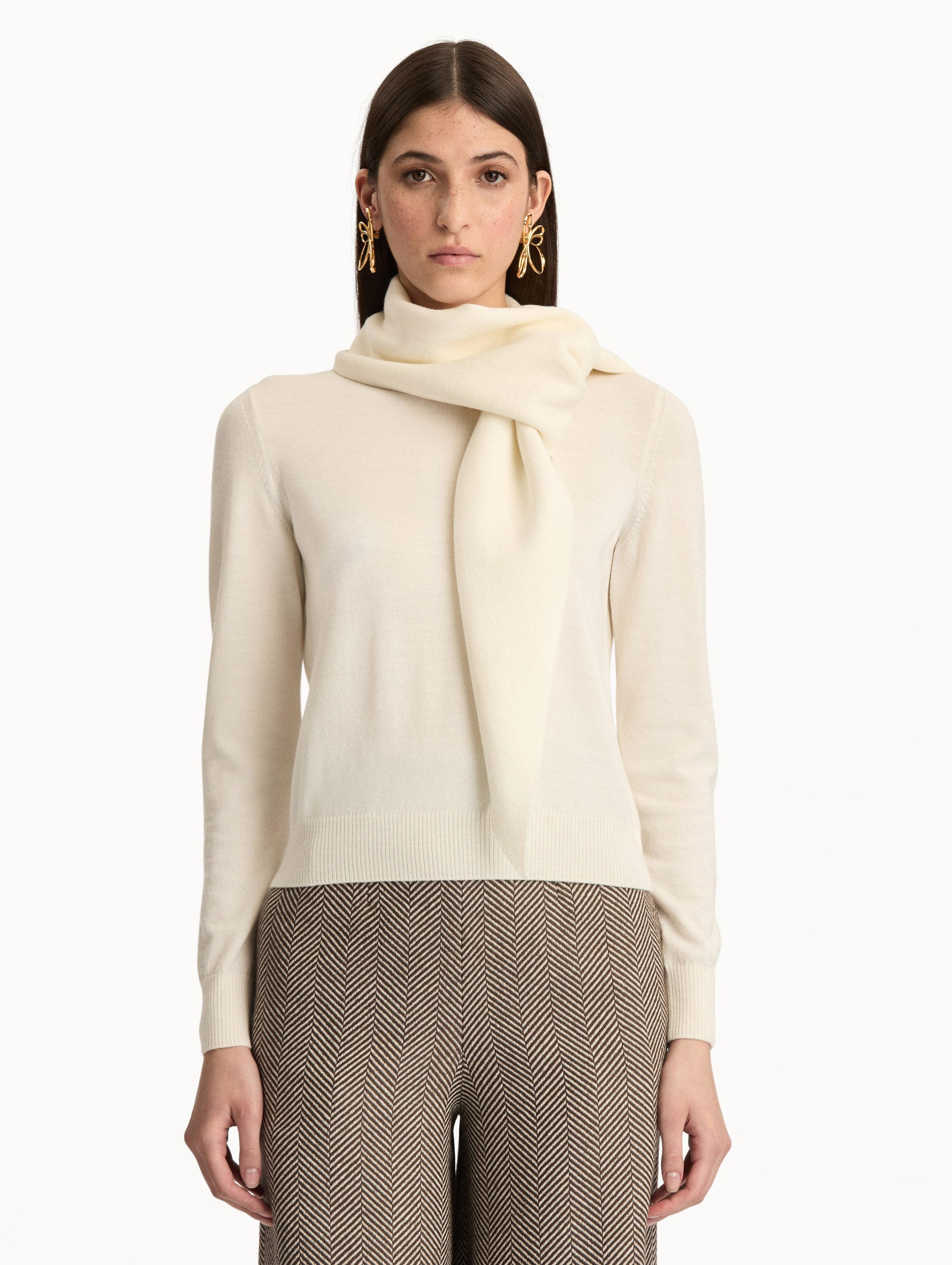 Virgin Wool Pullover with Scarf
