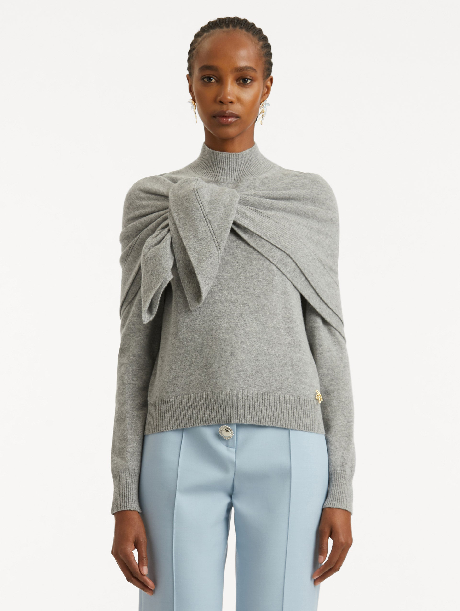 O Flower Cashmere Pullover with Scarf