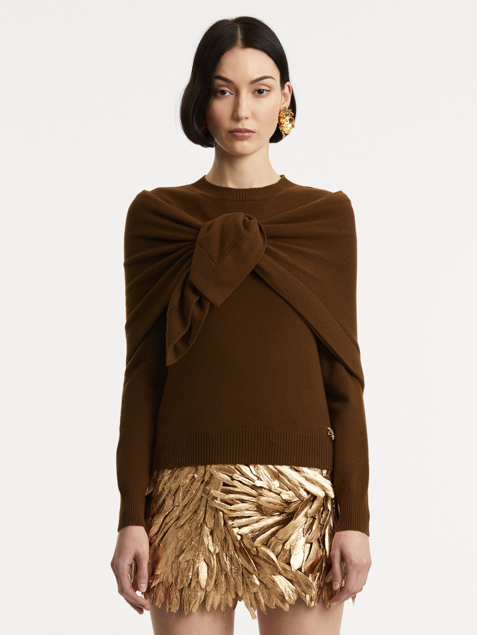 O Flower Cashmere Pullover with Scarf